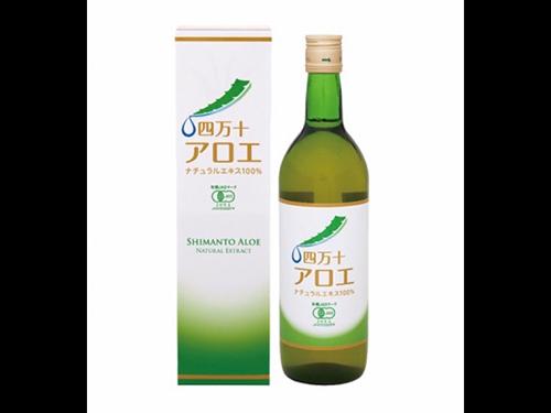 人気ナンバーワンの「四万十アロエナチュラルエキス１００％」。５００円で試せる初回トライアルが好評だ